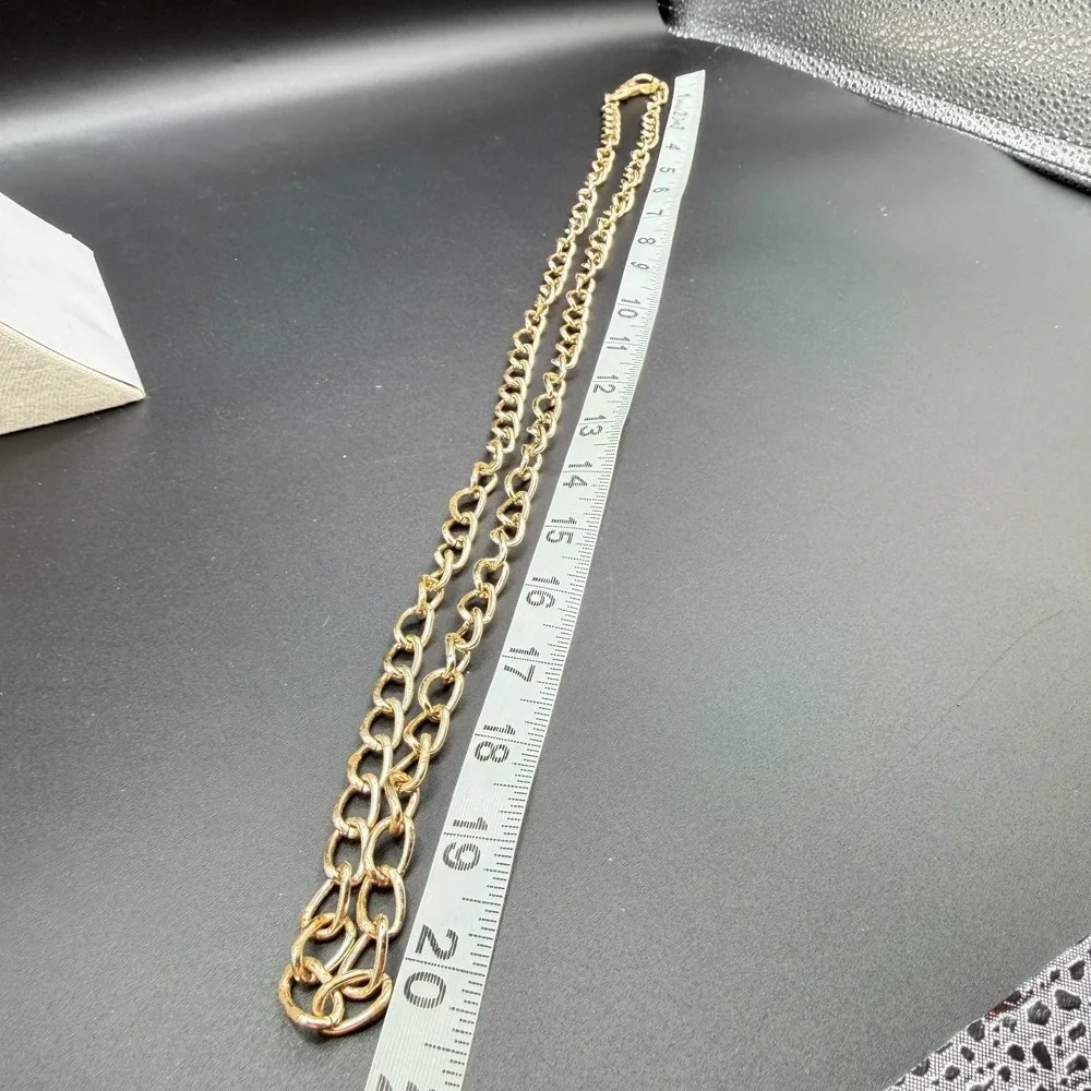 N/A gold tone